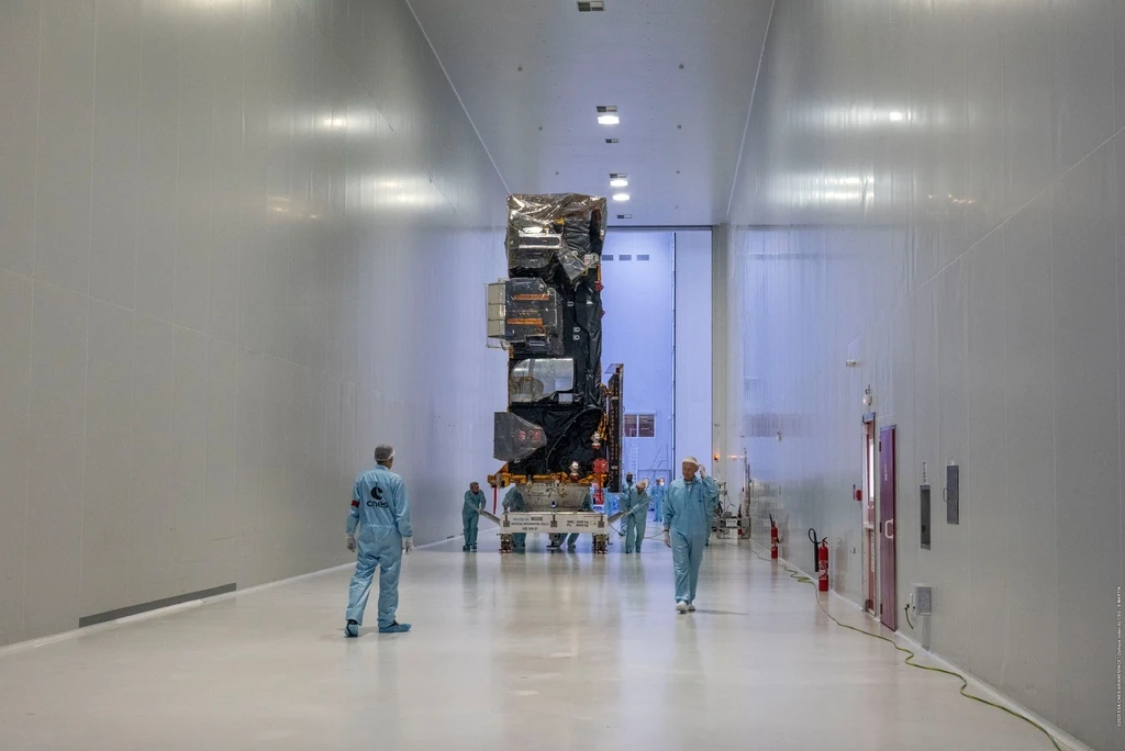 Transporting the satellite using the clean corridor